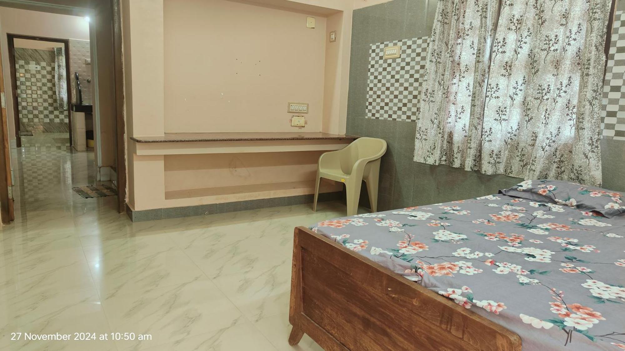 Selvams Home Stay Tiruchchendūr Eksteriør bilde